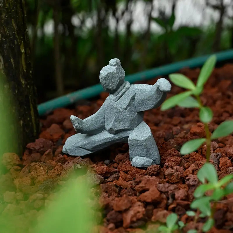 DOUCE & MIDA™ | STONE STATUETTE