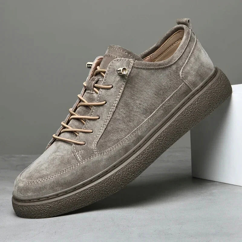 MIKE | SUEDE SNEAKERS