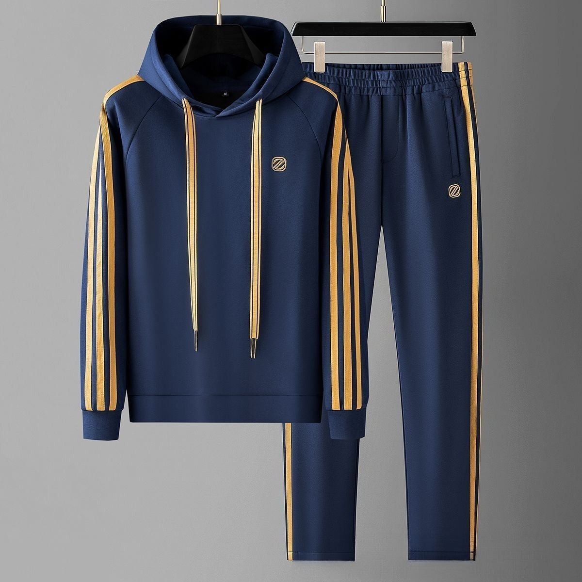 DOUCE & MIDA | MEN’S MODERN TRACKSUIT WITH HOOD