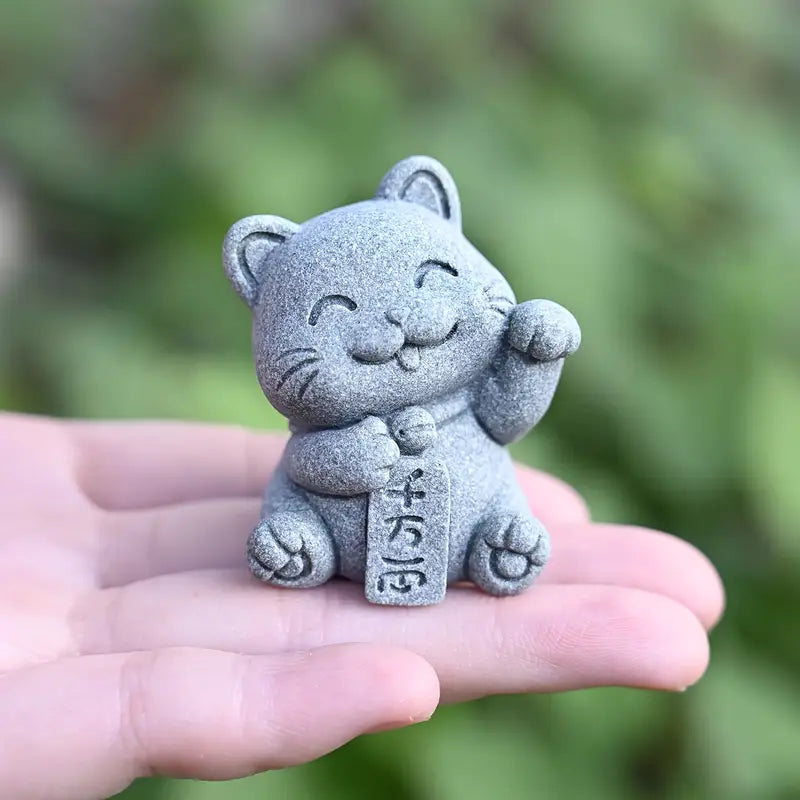 DOUCE & MIDA™ | STONE CAT STATUETTES