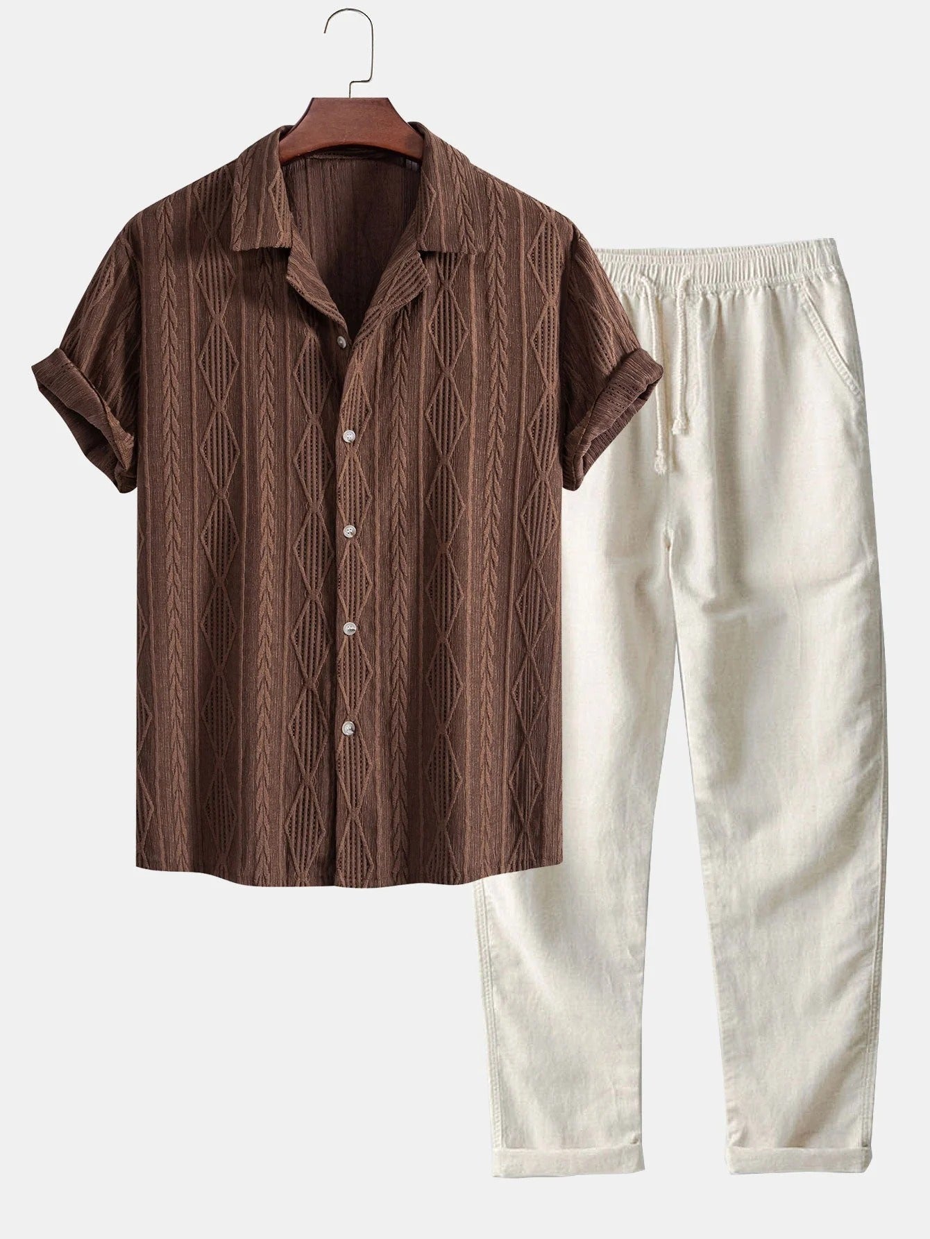 GEOMETRIC JACQUARD CUBAN-STYLE SHIRT AND STRAIGHT-CUT LINEN TROUSERS.