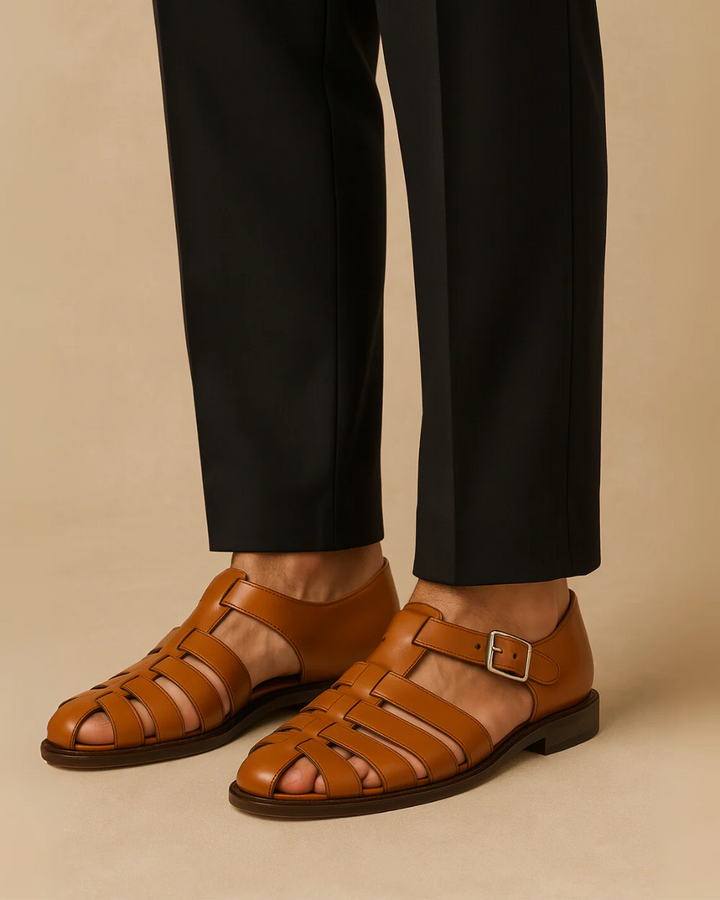 HENRY | CLOSED-TOE SANDAL WITH STRAP